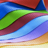 Set jetable en papier ouate disponible en plusieur coloris